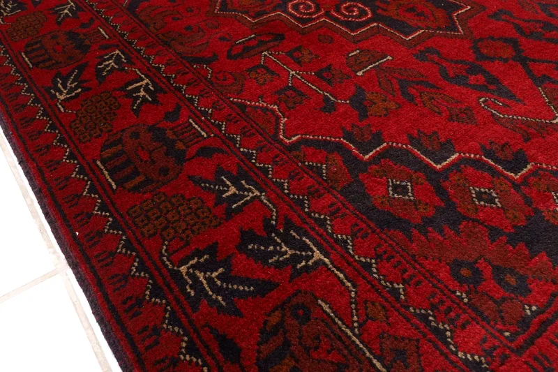 103 × 154 سم | بساط بوخارا من منطقة حمراء جديدة | سجادة أفغانية مصنوعة يدويًا63185241254913113