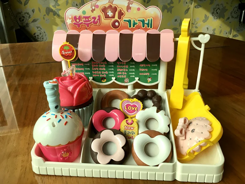 Super cute Korean sweet shop with microwave63226271068290113