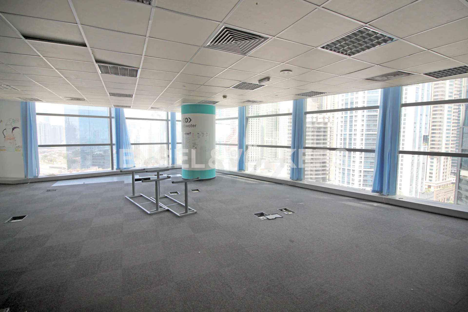 Corner Unit | Amazing Views | Dda License