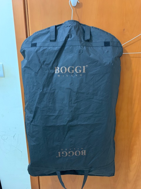 Boggi Milano suit - brand new