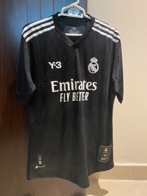 Luka Modric Signed Real Madrid Jersey (Beckett)