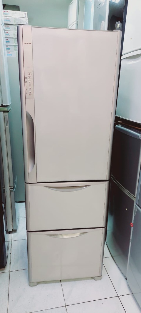 We are selling new model refrigerator Hitachi brand perfect condition
