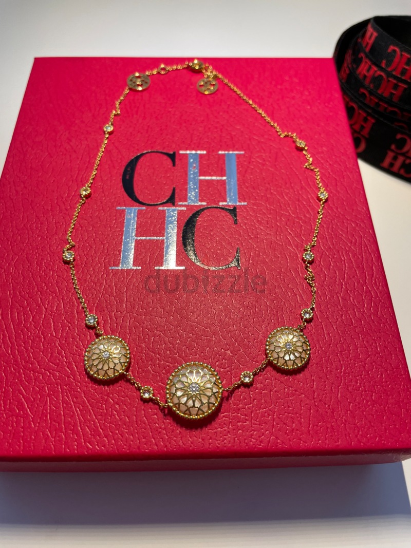 Carolina Herrera ch star necklace | dubizzle