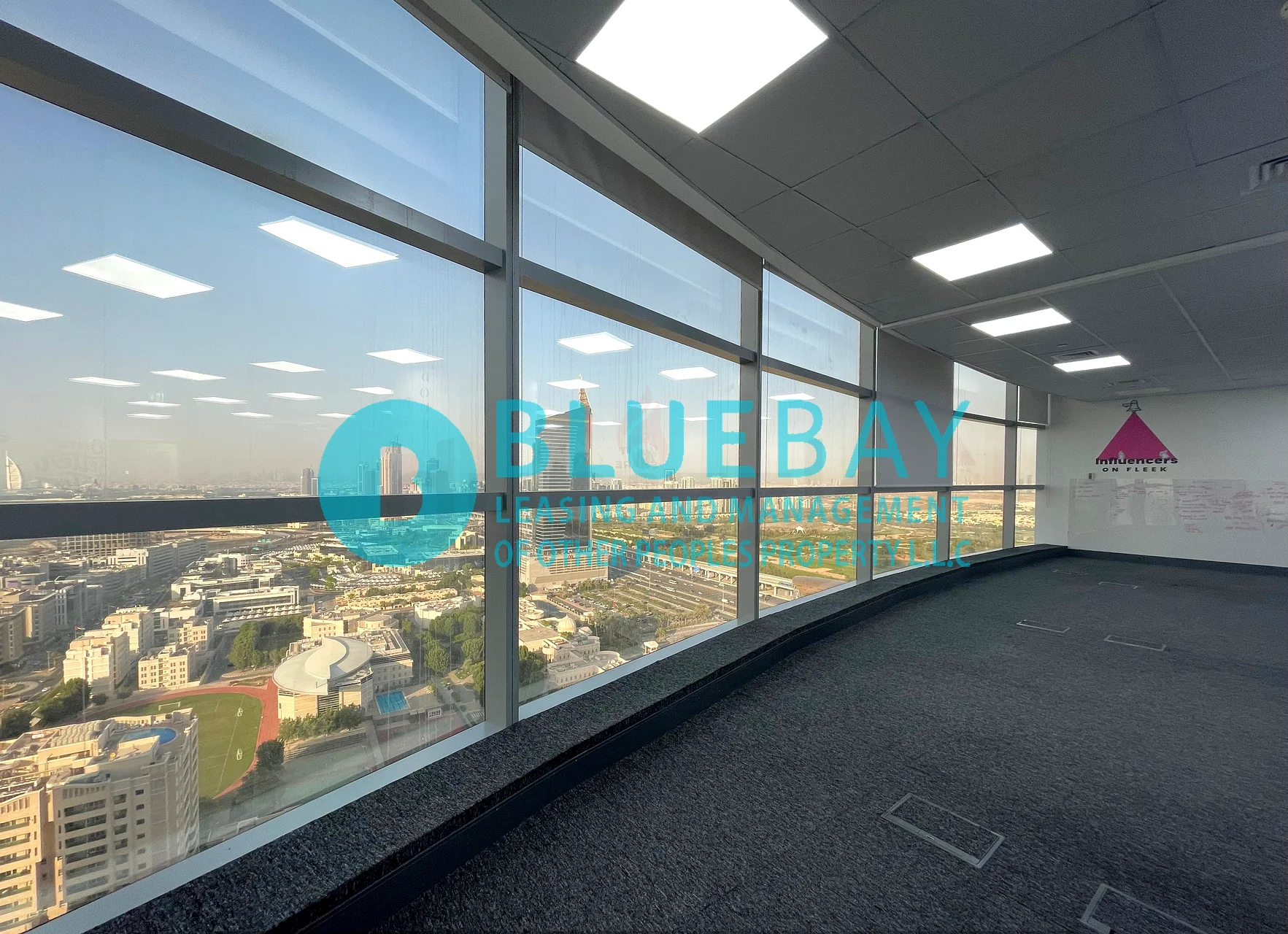Spacious Area With Partitions | Near Metro | Dda/freezone License