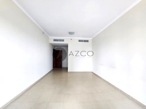 Spacious|Chiller free |Ready to move in | Hot Deal