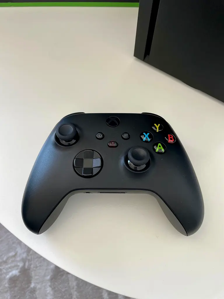 Xbox Series X (WARRANTY, UAE)