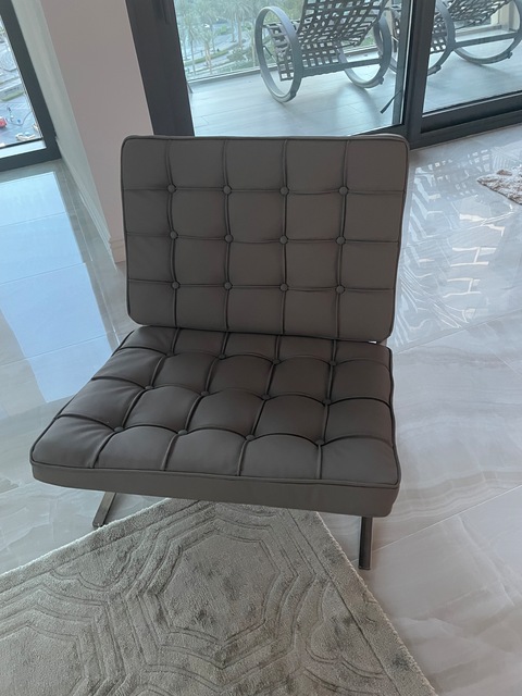 Barcelona Chair grey leather