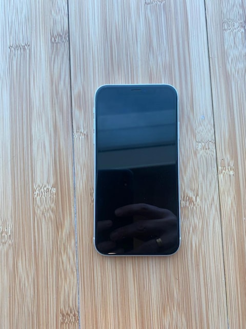 IPhone XR 128gb in mint condition