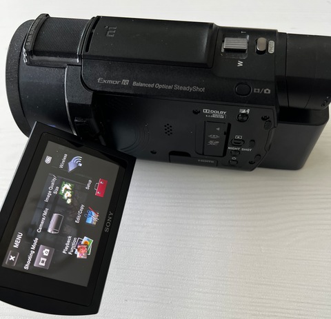 Sony AX53 4K Handycam  tripod