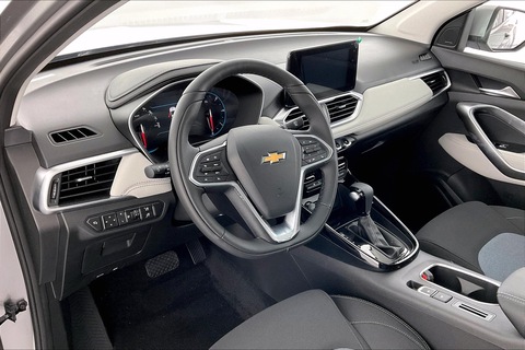 AED 1,534/Month // 2023 Chevrolet Captiva Premier SUV // Ref # 1422717