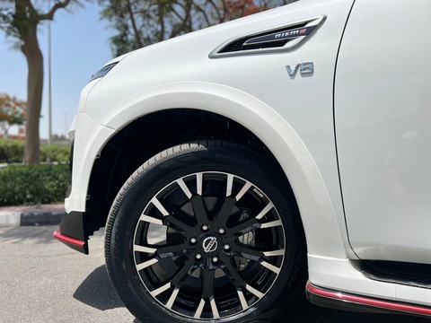 Nissan Patrol Platinum V6 2022 Nismo Upgraded (4 New Tires) Local Dealer Warranty