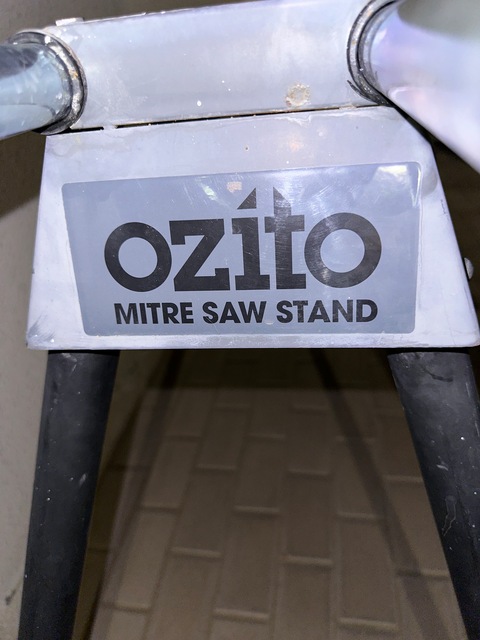 2050 mm Ozito Mitre Saw Stand