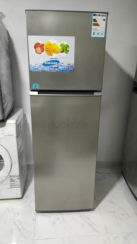 Samsung medium size fridge