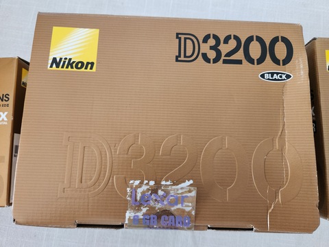Nikon D3200 Camera With 2 Lenses, Charger  Bag Excellent Co