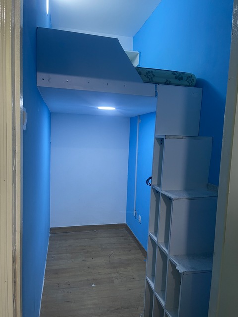 Close to emirates Mall, Loft bed partition Rent 1400