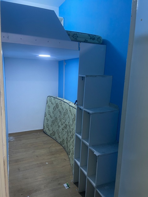 Close to emirates Mall, Loft bed partition Rent 1400
