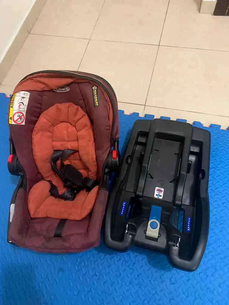 Graco car seat with base