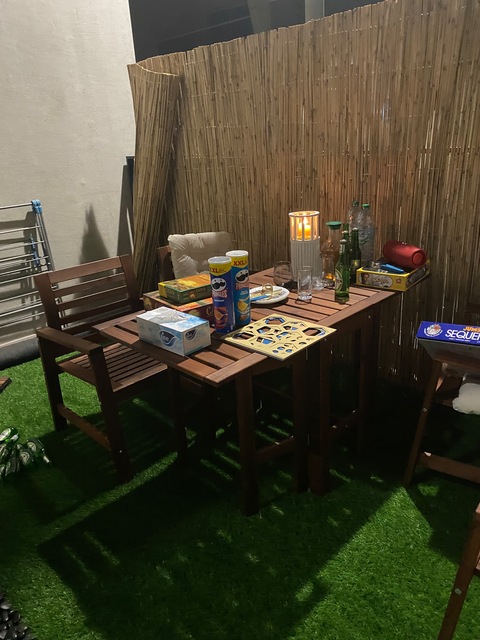 Ikea outdoor table set with collapsible table amd comfortable chairs