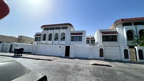 Spacious 5-bedroom Villa For Rent In The Heart Of Abu Dhabi - No Commission - Direct From Owner, Sit