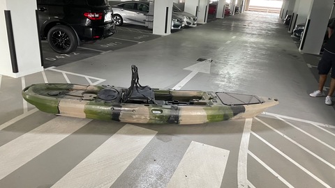Fishing Kayak (with Trolly and Motor)