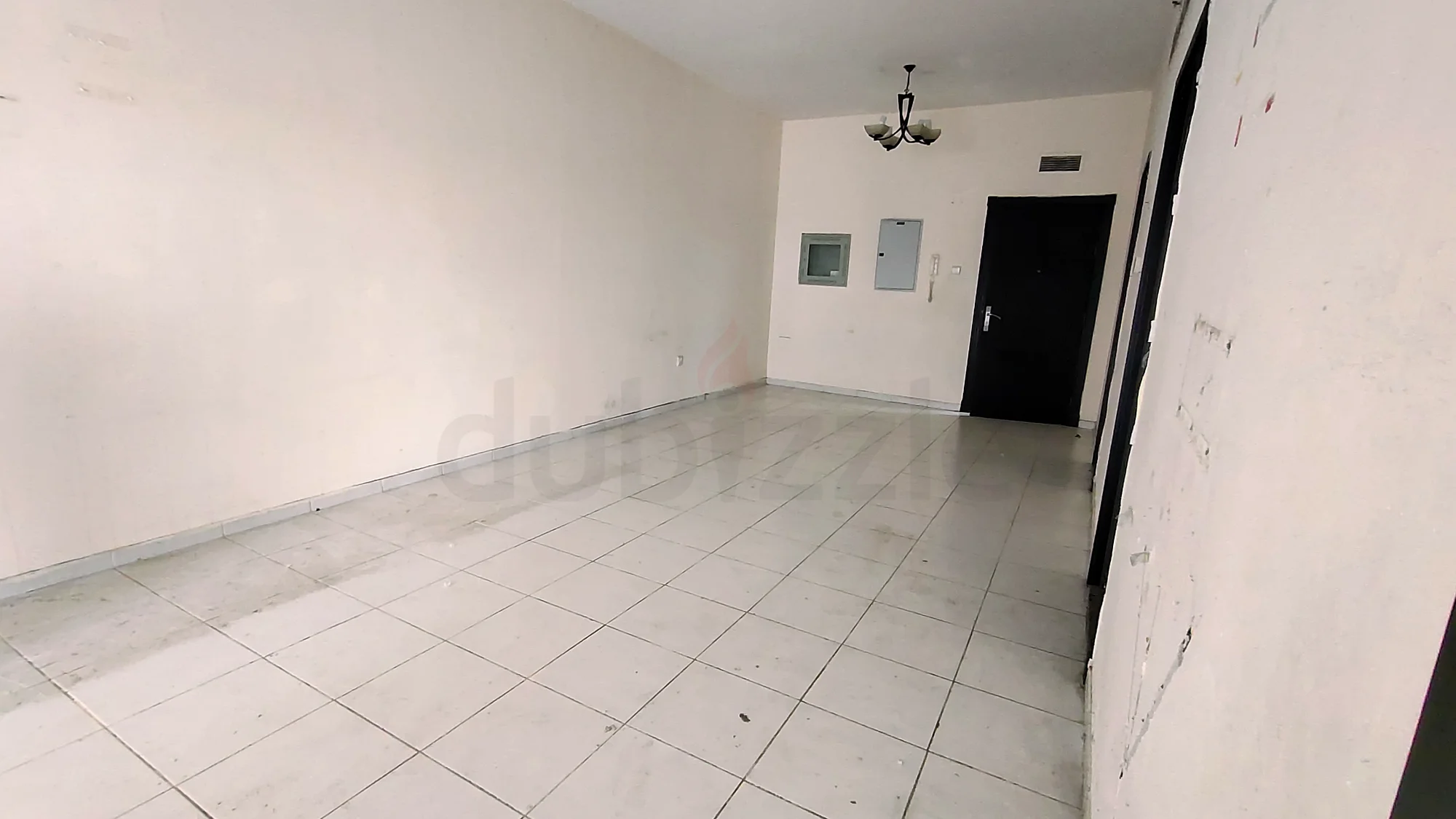 Elegant Huge 1-bhk In Just 34k With Balcony Family Shearing Close To Bus Stop Call Now