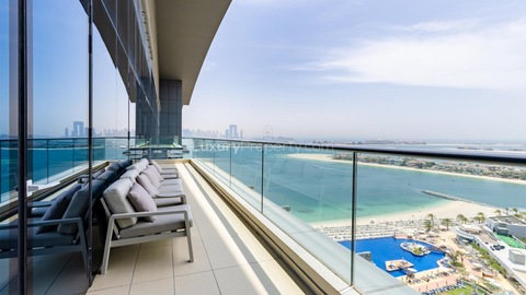Exclusive | Furnished | Sea and Skyline Views
