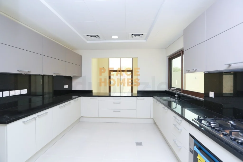 Ready To Move | Spacious Villa | Facing Park