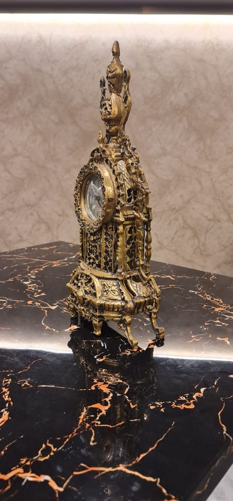 ساعة ملكية من عصر ملك بريطانيا جورج الاول