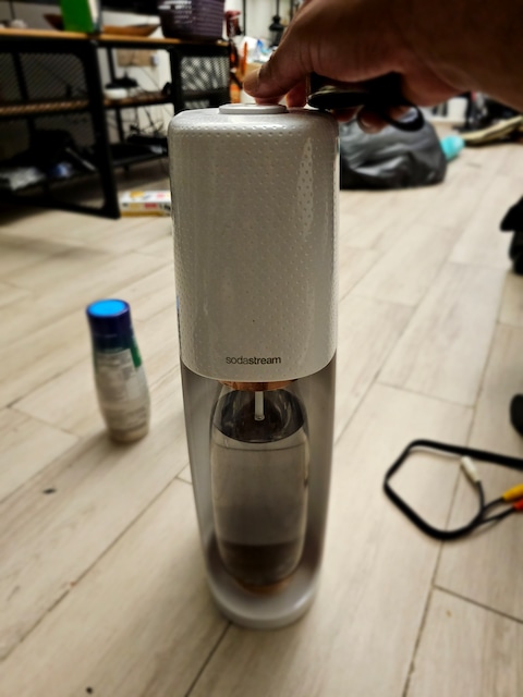 Sodastream sodamaker with 2 cylinders new is 700