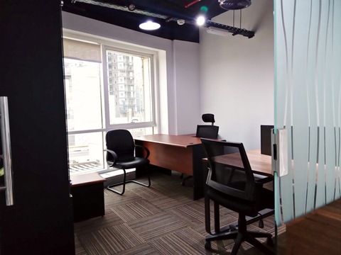 Furnished Offices with All Amenities and Discounts in Prime Locations - Book Now!