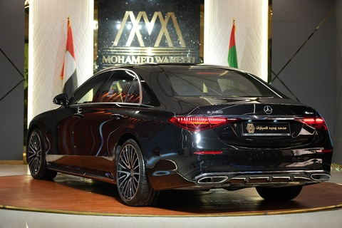 Mercedes-Benz S 580 2023 GCC 0km //AMG Package //Panoramic Roof