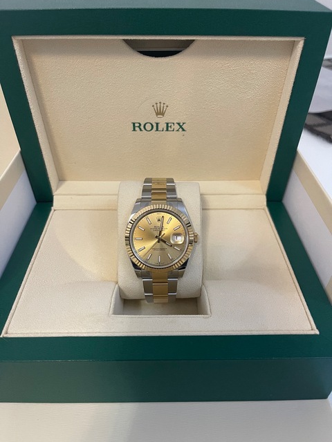** BRAND NEW - DATEJUST 41mm GOLD DIAL **