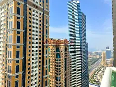 Spacious Unit I Vacant I Sea View