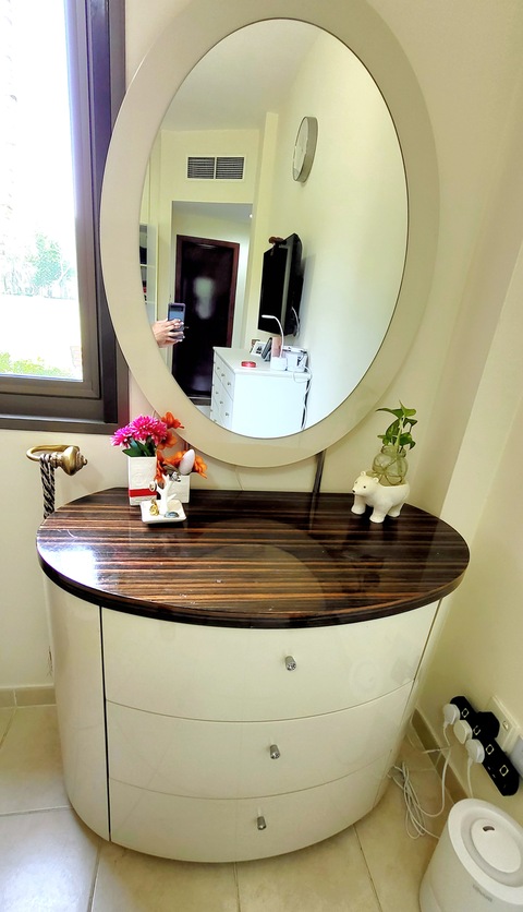 Oval Dresser with Mirror (UK Brand)