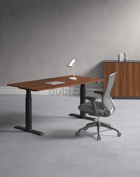 Height adjustable desk-1
