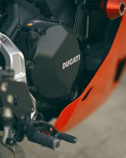 Ducati supersport 950s
