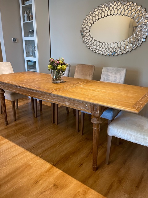 Dining Table extendable 6 and 8 seater Oak from The One
