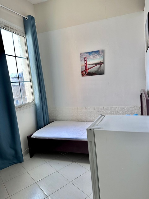 Partition available for rent in France cluster International city