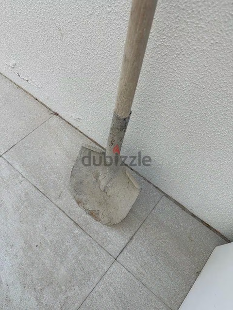 Large shovel