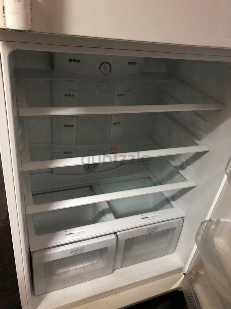 Samsung Big Refrigerator 500+ Liters available for sale-9