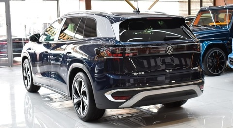 VOLKSWAGEN ID 6 CROZZ PRO (WITHOUT OPEN SUNROOF) 2022 ONLY FOR EXPORT