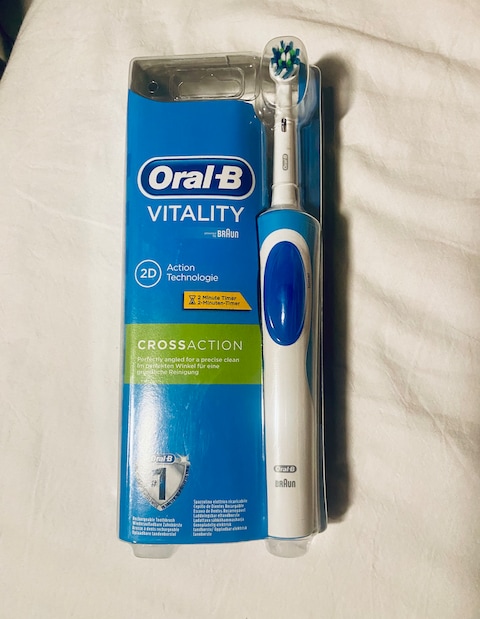 Brand New Oral-B Vitality CrossAction Electric Rechargeable