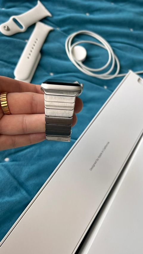 Apple Watch Series 3 42MM Like New With All Accessories