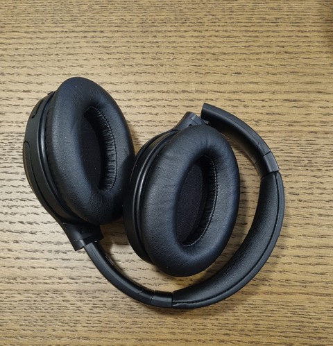 TaoTronics Wireless headphones