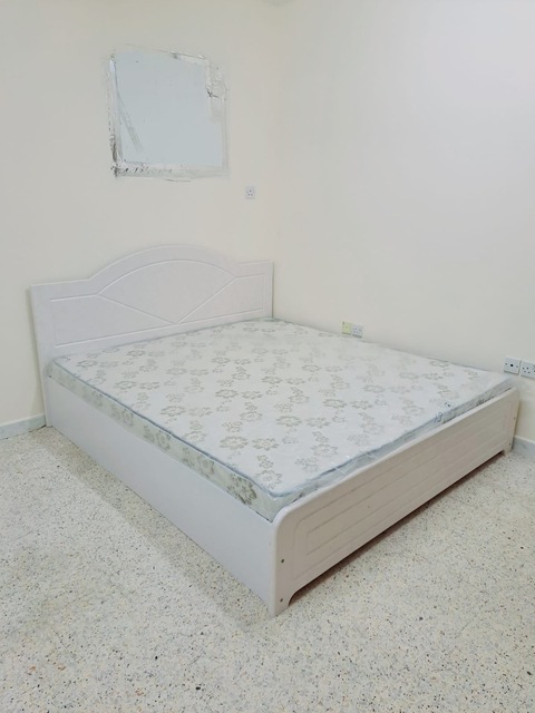 New King Size White Wood Bed with Medicle Mattress