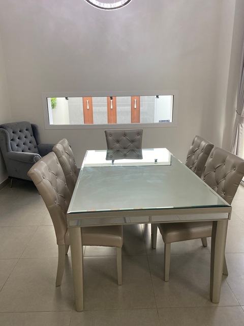 Used Table and 6 chairs