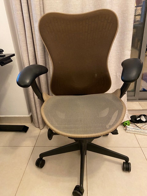 Herman Miller Mirra2 Adjustable Office Chair