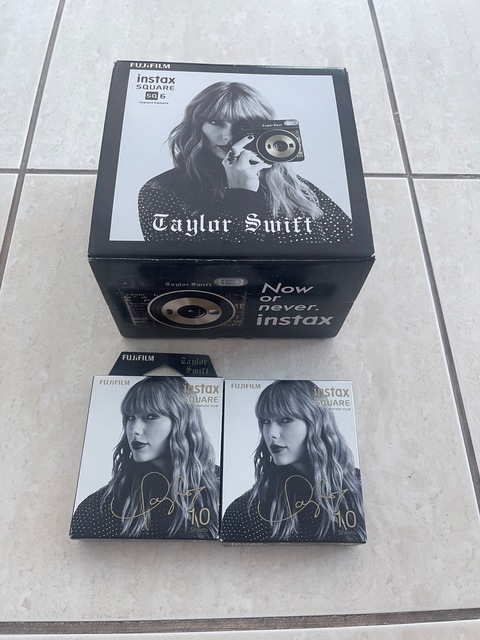 Fujifilm Instax Square SQ6 Taylor Swift Edition Instant Film