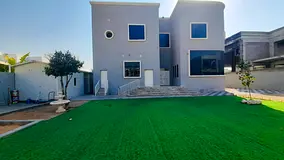Spacious 5 Bedroom Villa In Al Warqa 3