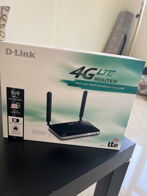 4G WiFi Router - Almost new.